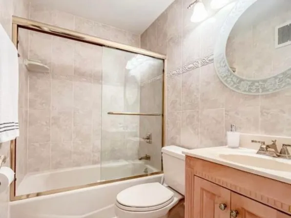 2 Elmwood Park Drive image 7 of 17