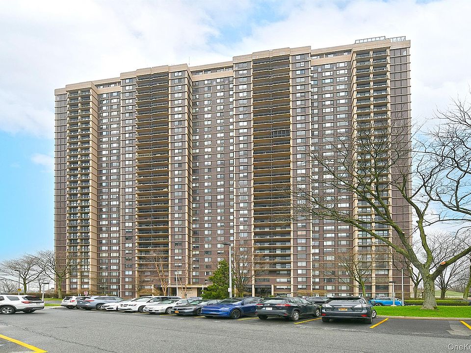 1st image of 269-10 Grand Central Parkway #15L