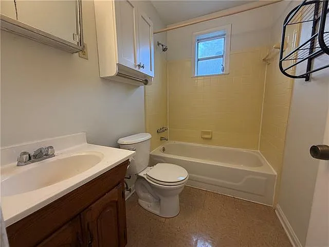 723 Houma Blvd — Photo 8