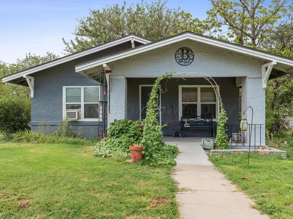 710 Goodnight St, Clarendon, TX 79226