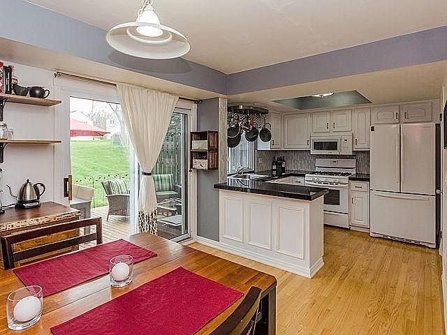Kitchen and Dinning Room Area