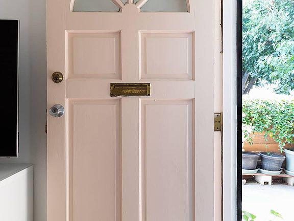 3rd image of 1152 Wilcox Pl