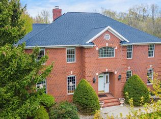 2612 Autumn Trails Dr, Mishawaka, IN 46544