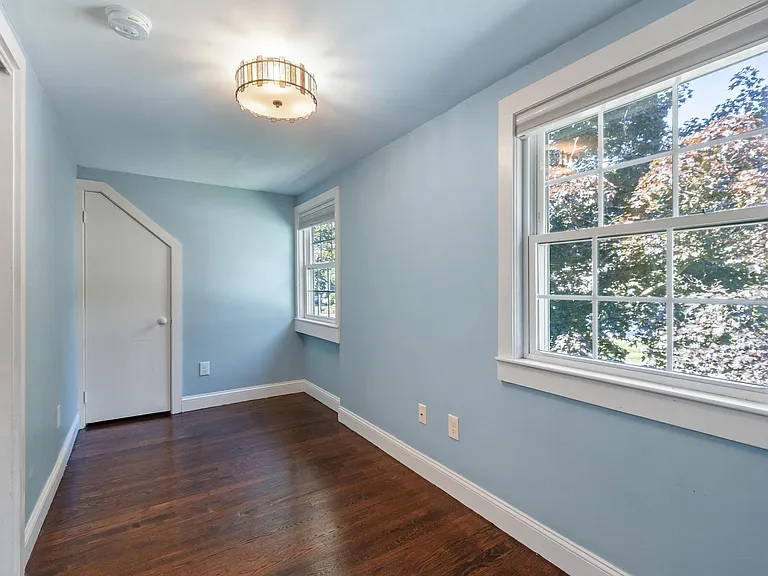 303 Central St — Photo 27