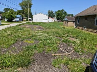 1317 Cemetery Dr, Coshocton, OH 43812