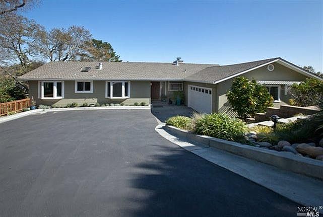 1st image of 21 Echo Ct