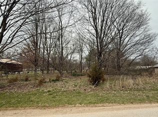 E Butler St, Prairie grove, AR 72753