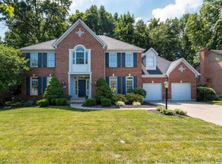951 Paxton Lake Dr, Loveland, OH 45140