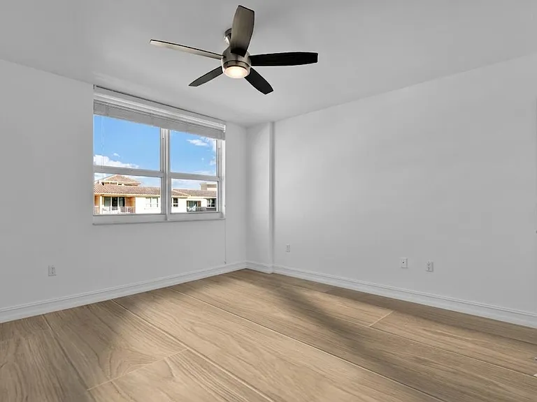 99 Mizner Blvd #Penthouse 40 — Photo 28