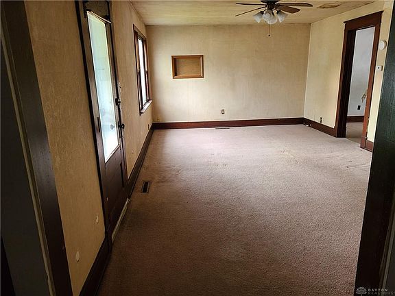 5th image of 215 N Cedar St
