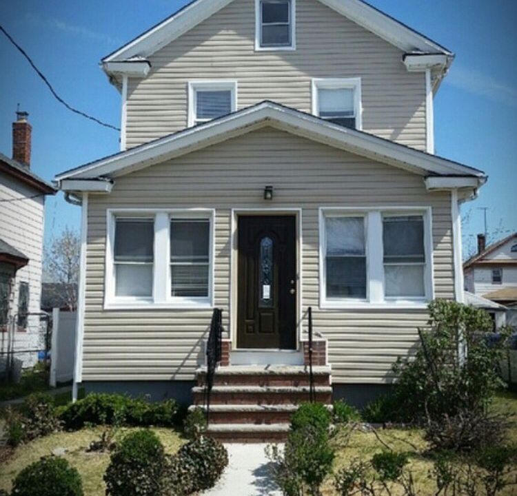 1st image of 17431 126th Ave