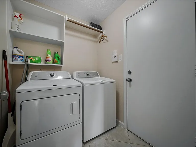9514 Trailing Moss Dr — Photo 28