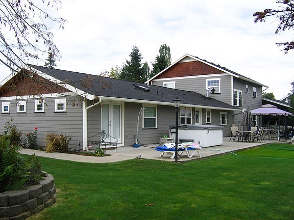 Back Formal Yard