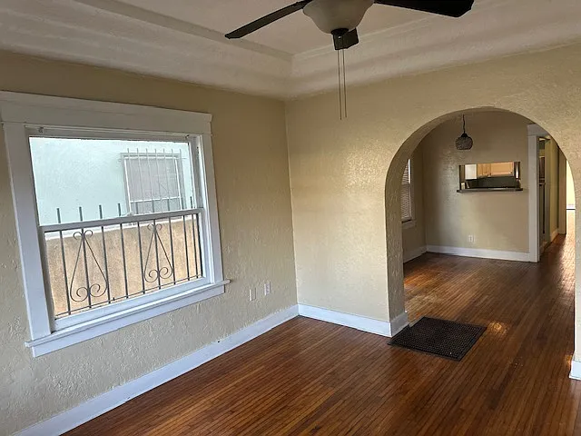 1540 E 1st St #1540 — Photo 2