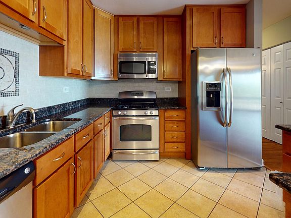 5th image of 1100 E Randville Dr Unit 300