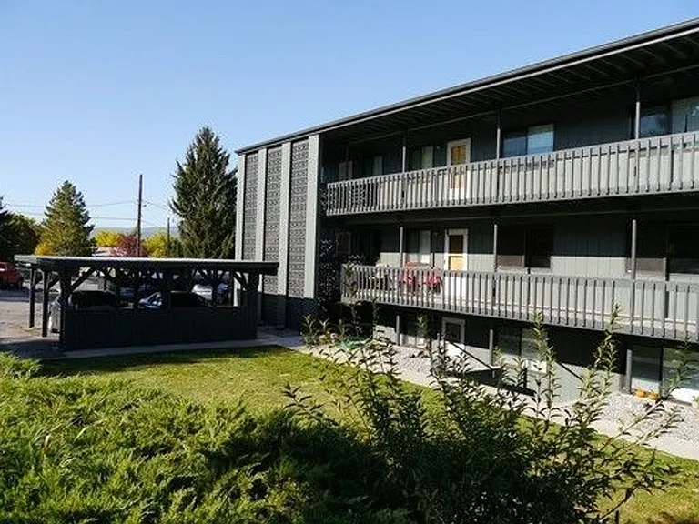 511-517 Westview Dr — Photo 2