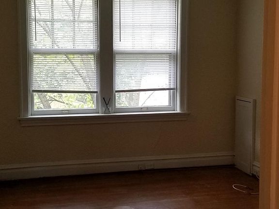 5th image of 1240 Hawthorne Pl APT B