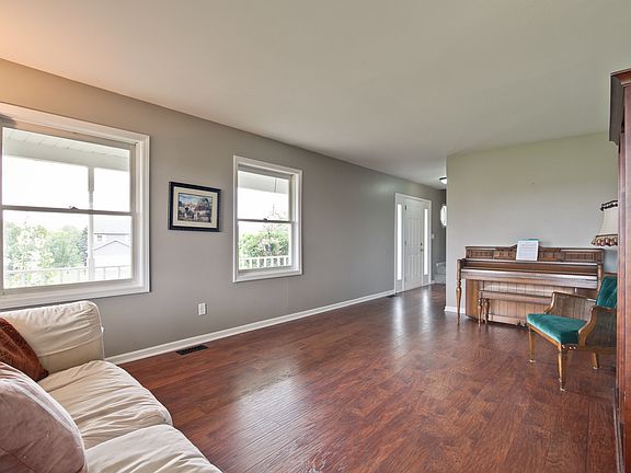 5th image of 354 Sequoia Ct