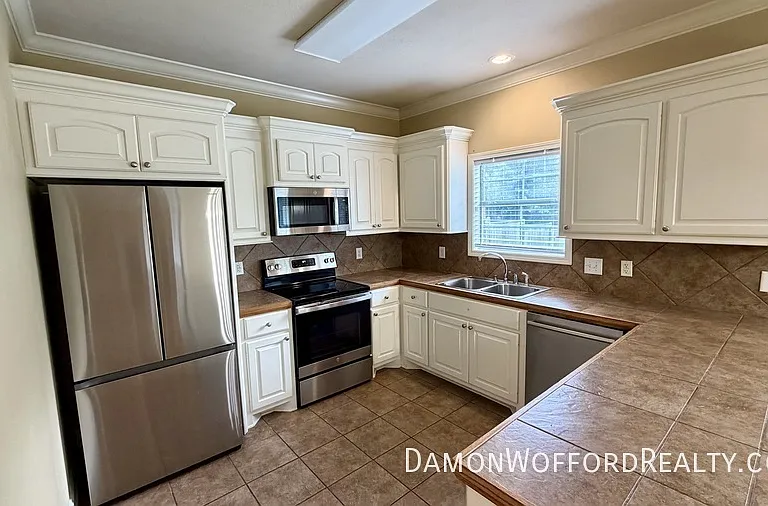 119 Kenzie Dr — Photo 8