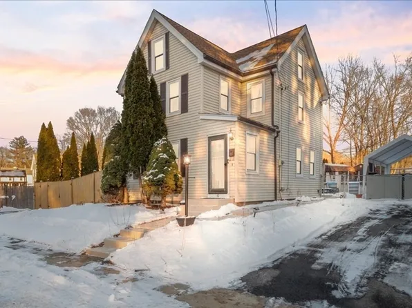 10 California St, Amesbury, MA 01913