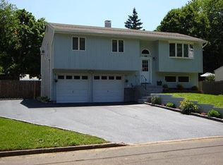 45 S Newtown Ave, Selden, NY 11784
