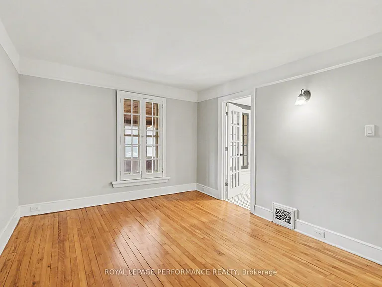 506 Wentworth Ave — Photo 20