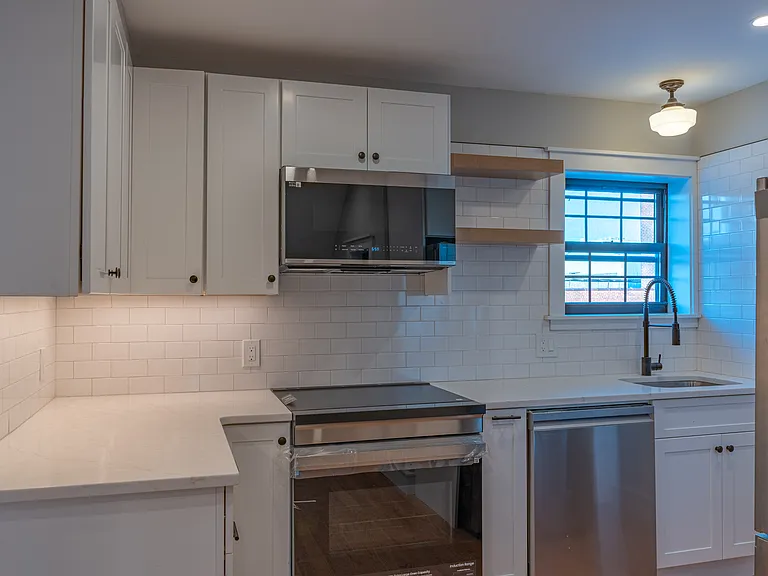 85 Cannon St #2 — Photo 1