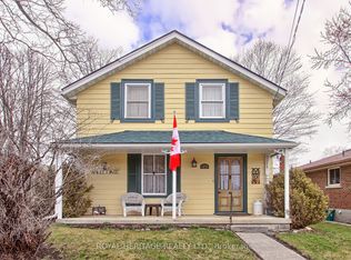 49 John St E, Bradford West Gwillimbury, ON L3Z 2B9