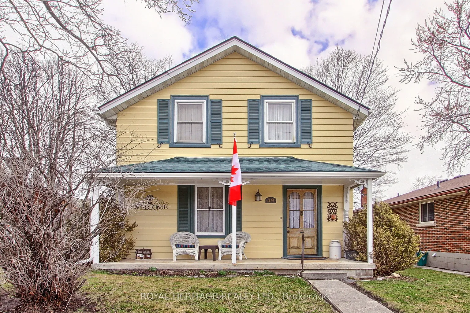 49 John St E photo 1