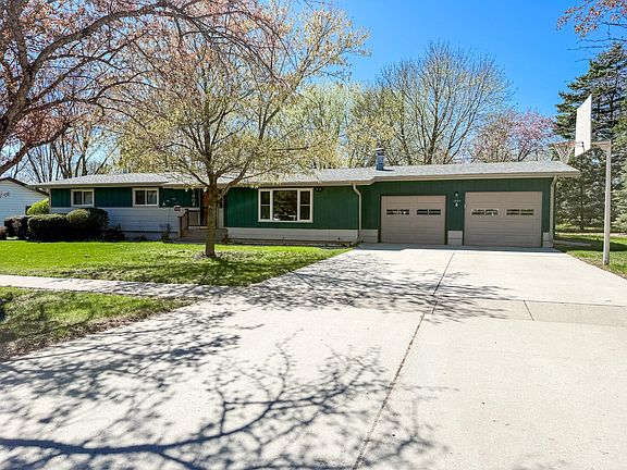 2nd image of 1604 Sioux Trl