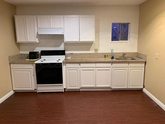 5th image of 15223 Sylvanwood Ave #2
