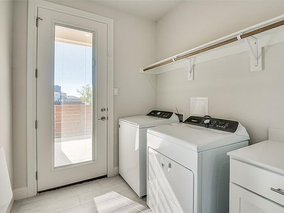 3rd image of 9601 Thorncrown Ln #9601