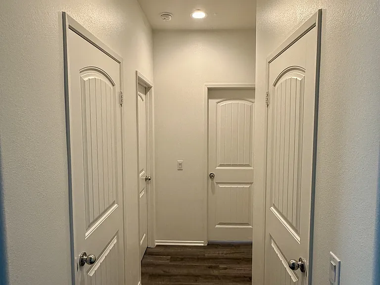 914 Haviture Way — Photo 29