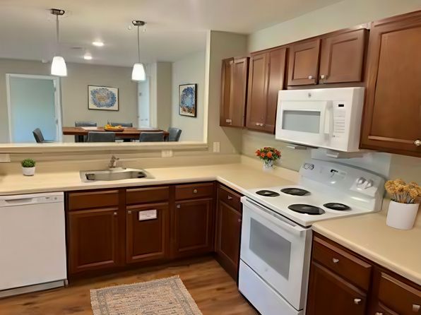 15 Warren St #2