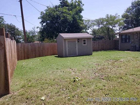 4th image of 3303 NW Atlanta Ave