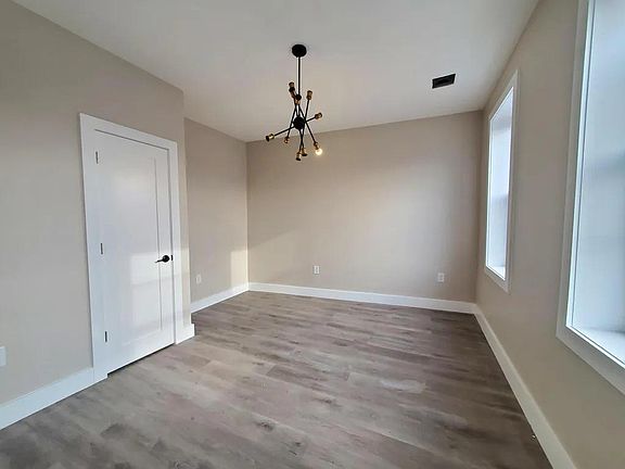 4th image of 104 Belmont Ave #4EC