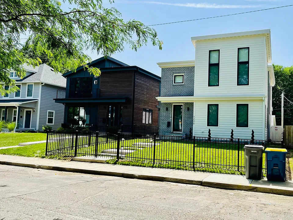 1226 N Beville Ave