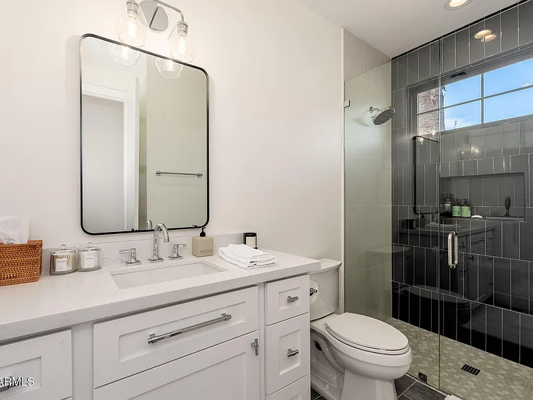 4017 N 49th Pl — Photo 29