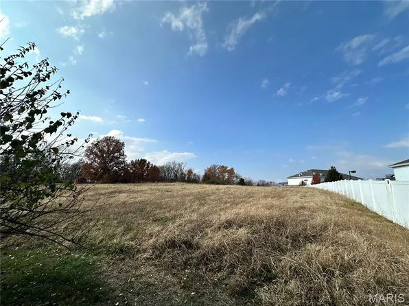 6324 Telegraph Rd, Saint Louis, MO 63129