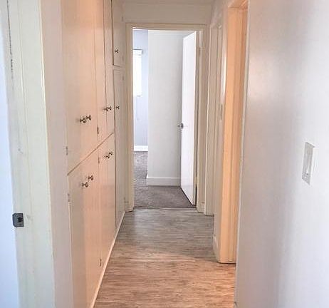 4th image of 355 Coronado Ave APT 17