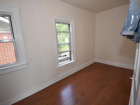 5th image of 119 Locust St #1&2
