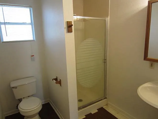 7706 Meadowview Ln — Photo 2