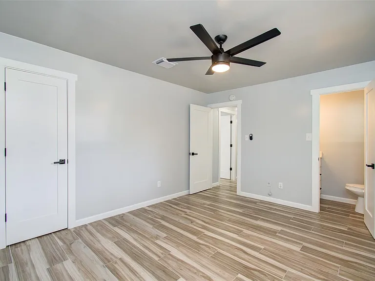 1806 Cypress Dr — Photo 5