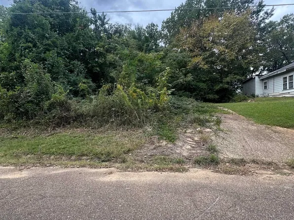 (undisclosed Address), Camden, AR 71701