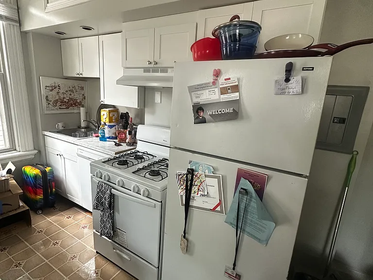 2357 W Clifton Ave #2 — Photo 6