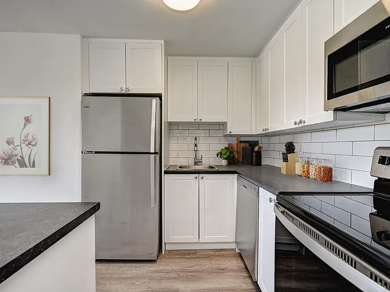 39 Willow Rd — Photo 6