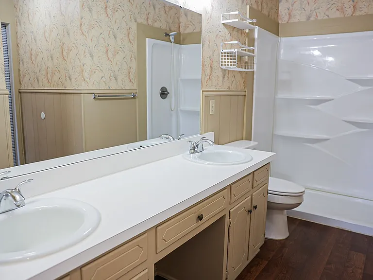 1302 Crescent St — Photo 24