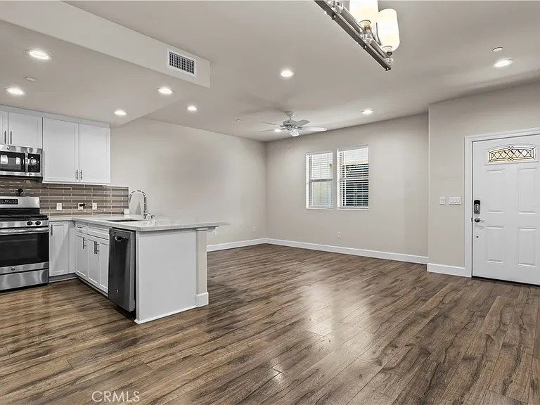 9834 Jersey Ave #11 — Photo 9