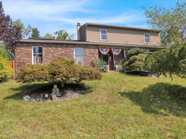 407 Russell Ave, Douglassville, PA 19518