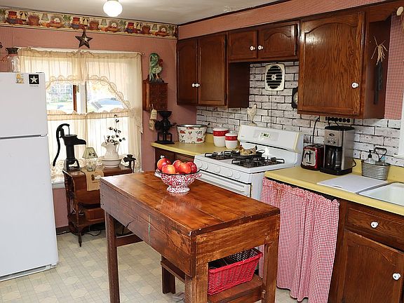 5th image of 191 Westcliff Dr